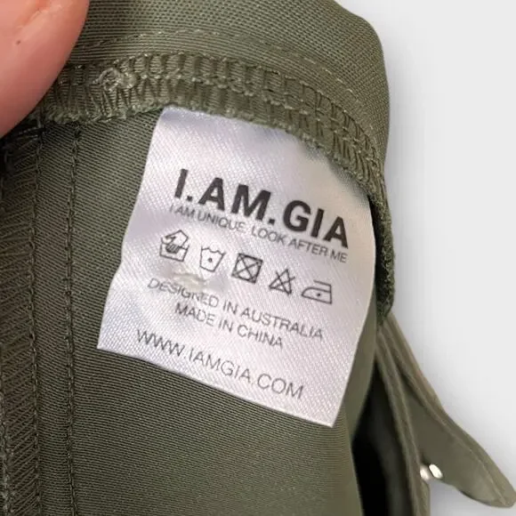 I AM GIA Valencia high waisted flare cargo zipper pants olive green size medium - Picture 9 of 10